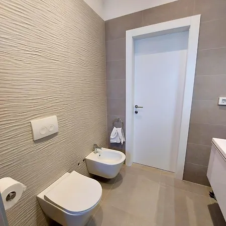 Ogradina, In Istria For 5 Persons, 3 Km From The Sea 빌라 *