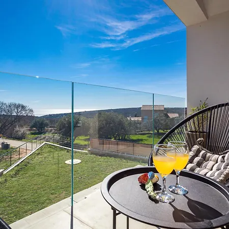 Ogradina, In Istria For 5 Persons, 3 Km From The Sea