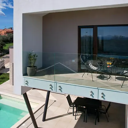 Villa Ogradina, In Istria For 5 Persons, 3 Km From The Sea