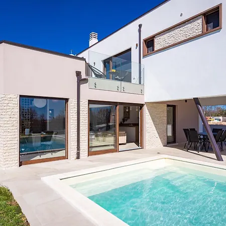 Villa Ogradina, In Istria For 5 Persons, 3 Km From The Sea *
